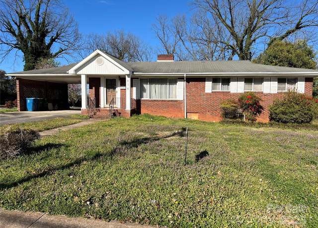 Property at 816 Horah St W, Salisbury, NC 28144, 3 beds, 3 baths