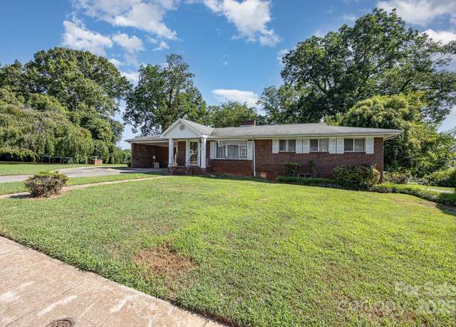 Property at 816 Horah St W, Salisbury, NC 28144, 3 beds, 3 baths