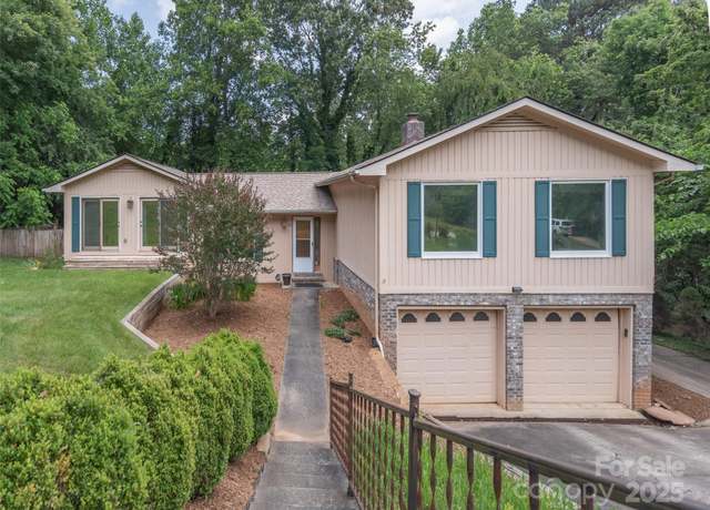Property at 51 Wake Robin Way, Asheville, NC 28805, 3 beds, 3 baths