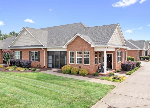 Property at 8229 Lambert Ct, Denver, NC 28037, 3 beds, 2.5 baths