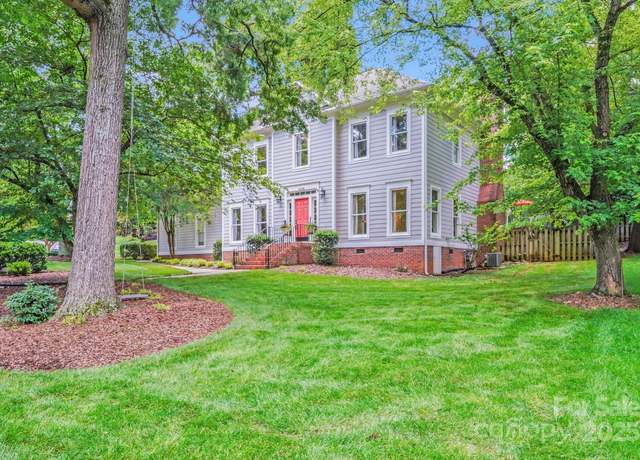 Property at 10338 Hollybrook Dr, Charlotte, NC 28277, 5 beds, 2.5 baths