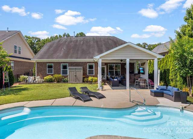 Property at 116 Kentmere Ln, Clover, SC 29710, 4 beds, 3 baths