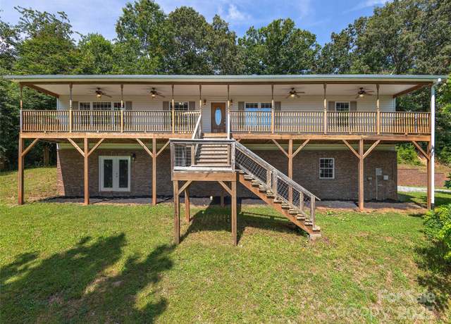 Property at 422 Day Lily Dr, Leicester, NC 28748, 4 beds, 3 baths