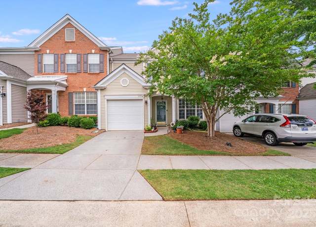 Property at 11714 Harsworth Ln, Charlotte, NC 28277, 3 beds, 2.5 baths