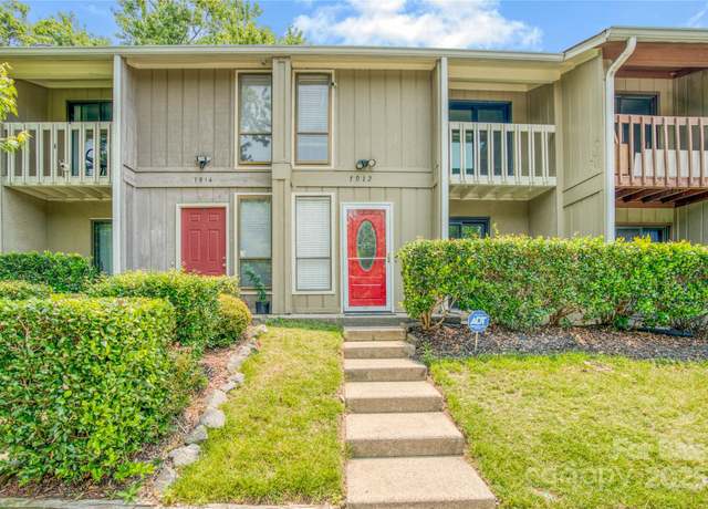 Property at 7912 Charter Oak Ln, Charlotte, NC 28226, 2 beds, 2.5 baths