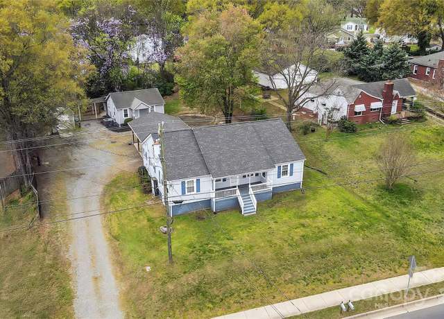 Property at 2420 Kannapolis Hwy, Concord, NC 28027, 4 beds, 3 baths