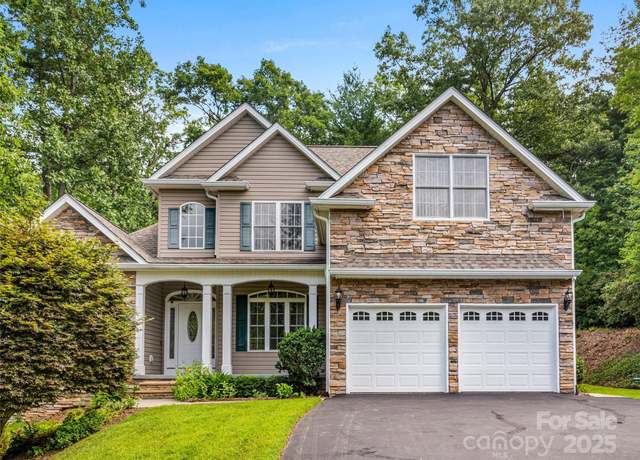 Property at 180 Kanuga Forest Dr, Hendersonville, NC 28739, 3 beds, 3.5 baths