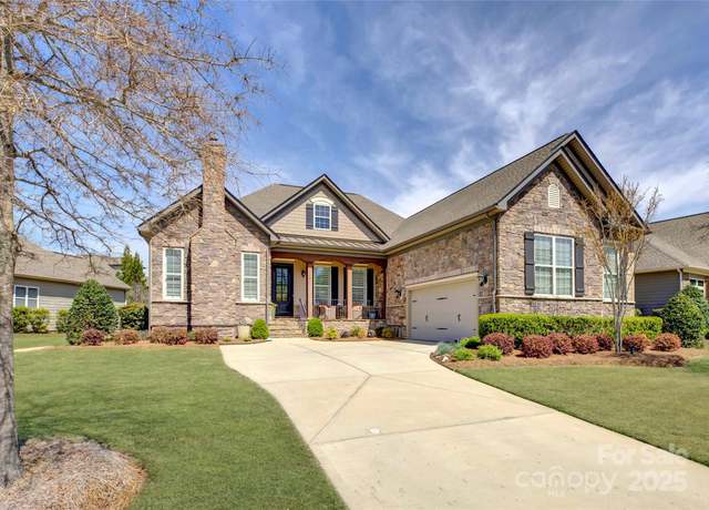 Property at 14830 Creeks Edge Dr, Charlotte, NC 28278, 3 beds, 2.5 baths