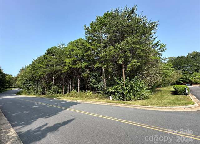 Property at 941 11th Avenue Blvd SE, Hickory, NC 28602