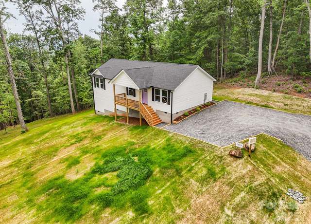 Property at 474 Hague Dr, Columbus, NC 28722, 3 beds, 2 baths