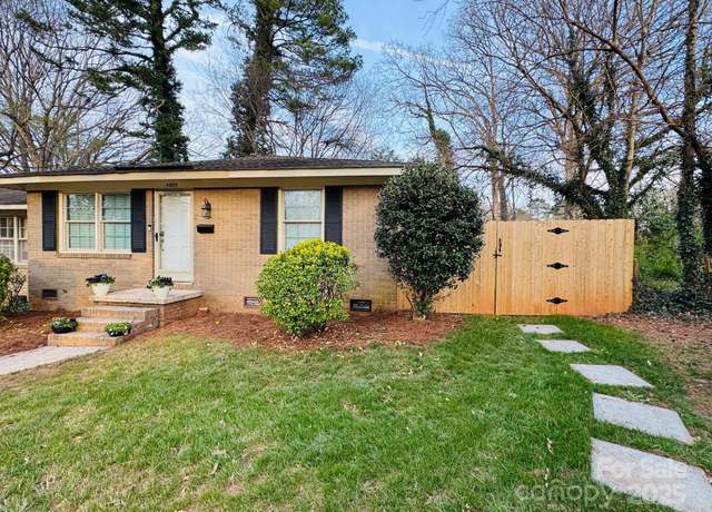 Property at 4805 Horizon Cir, Charlotte, NC 28215, 2 beds, 1 bath