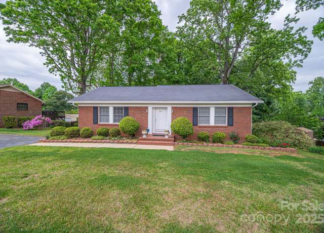Property at 808 6th Ave SW, Conover, NC 28613, 2 beds, 2 baths