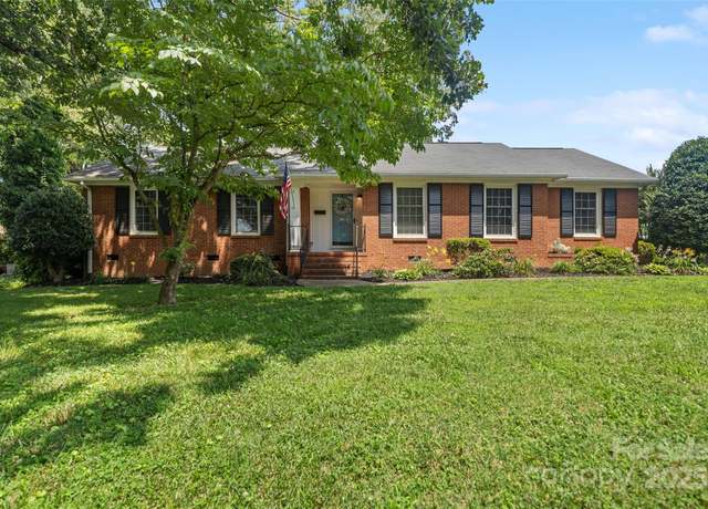 Property at 1272 Queensgate St, Gastonia, NC 28054, 3 beds, 2 baths