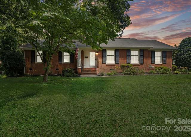 Property at 1272 Queensgate St, Gastonia, NC 28054, 3 beds, 2 baths