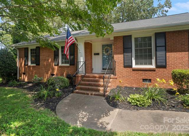 Property at 1272 Queensgate St, Gastonia, NC 28054, 3 beds, 2 baths