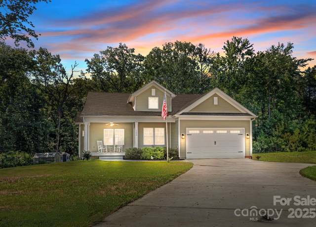 Property at 1600 Barefoot Ave #3, Catawba, NC 28609, 2 beds, 2 baths