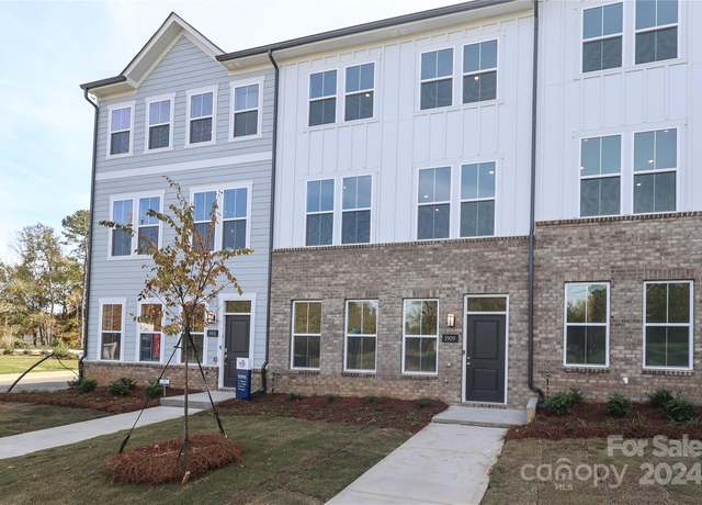 Property at 4003 Bourne Ct Lot 41, Charlotte, NC 28262, 4 beds, 3.5 baths