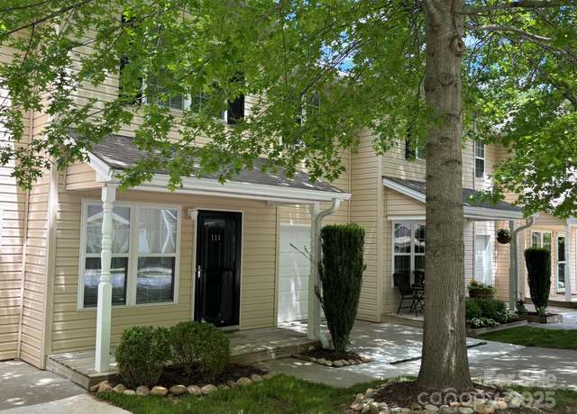 Property at 111 Alpine Ridge Dr, Asheville, NC 28803, 3 beds, 2.5 baths