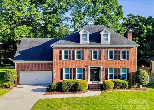 Property at 12434 Sylvan Oak Way, Charlotte, NC 28273, 4 beds, 2.5 baths