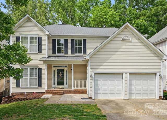 Property at 6501 Harburn Forest Dr, Charlotte, NC 28269, 4 beds, 3.5 baths