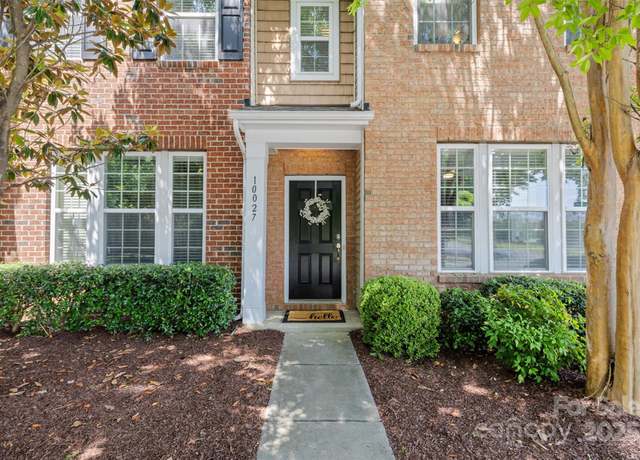 Property at 10027 Juniper Trace Dr, Charlotte, NC 28277, 3 beds, 2.5 baths