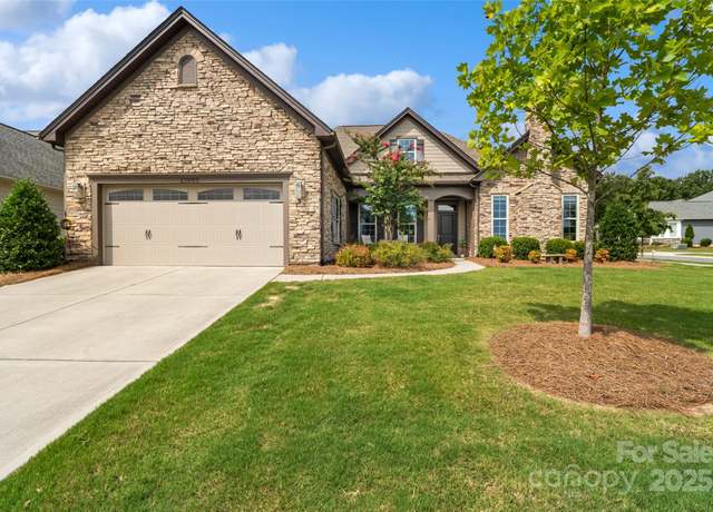 Property at 12002 Cove Ct, Charlotte, NC 28278, 3 beds, 2.5 baths
