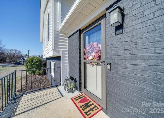 Property at 2208 Pennick Ct, Harrisburg, NC 28075, 3 beds, 2.5 baths