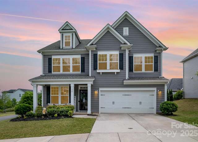 Property at 124 Cramerton Mills Pkwy, Cramerton, NC 28032, 4 beds, 2.5 baths