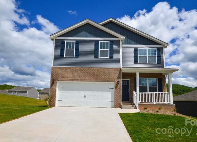 Property at 60 Farmwood Trl, Waynesville, NC 28786, 4 beds, 2.5 baths