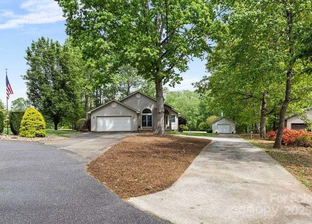 Property at 3764 Glenn Oaks Dr, Maiden, NC 28650, 3 beds, 2 baths