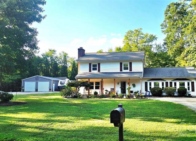Property at 8804 Chinaberry Ln, Concord, NC 28027, 3 beds, 3 baths