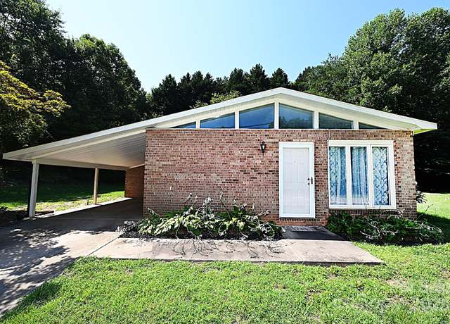 Property at 112 Lovelady Rd, Valdese, NC 28690, 2 beds, 1.5 baths