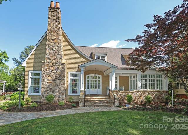 Property at 1333 Carlton Ave, Charlotte, NC 28203, 5 beds, 5 baths