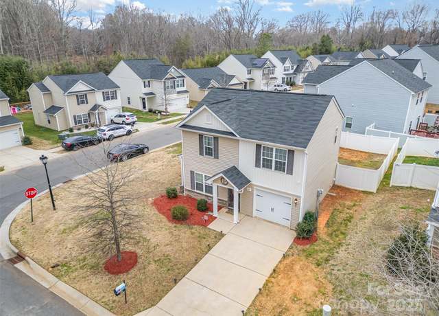 Property at 1301 Waylon Ave, Gastonia, NC 28054, 3 beds, 2.5 baths