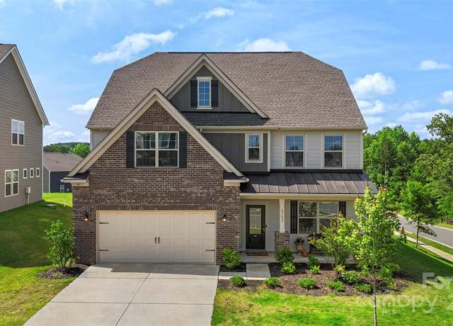 Property at 17637 Snug Harbor Rd, Charlotte, NC 28278, 5 beds, 3.5 baths