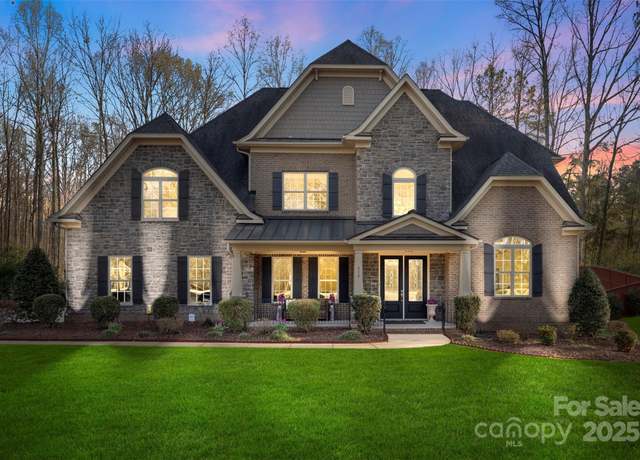 Property at 518 May Green Dr, Clover, SC 29710, 4 beds, 4.5 baths