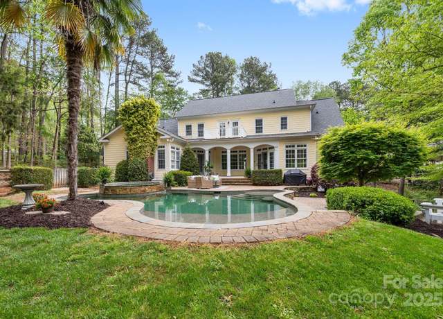 Property at 4525 Island Waters Dr, Denver, NC 28037, 4 beds, 3.5 baths