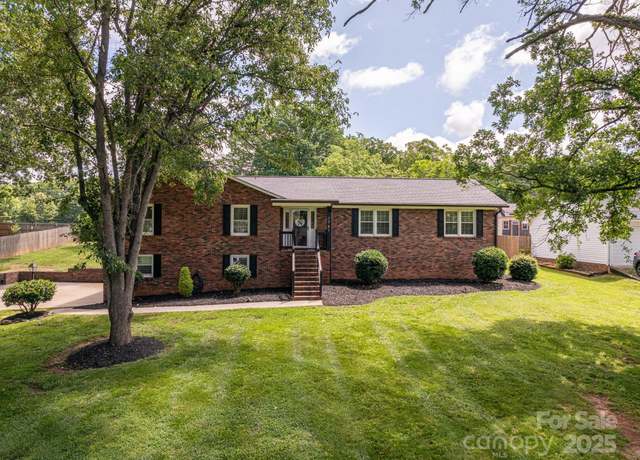 Property at 1761 Arden Dr, Lincolnton, NC 28092, 3 beds, 3 baths