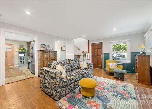 Property at 2034 Lanier Ave, Charlotte, NC 28205, 3 beds, 2.5 baths