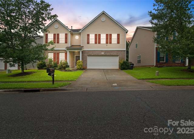 Property at 6213 Springbeauty Dr, Charlotte, NC 28227, 4 beds, 2.5 baths