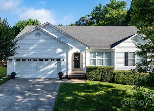 Property at 369 Holstein Dr, Dallas, NC 28034, 3 beds, 2 baths
