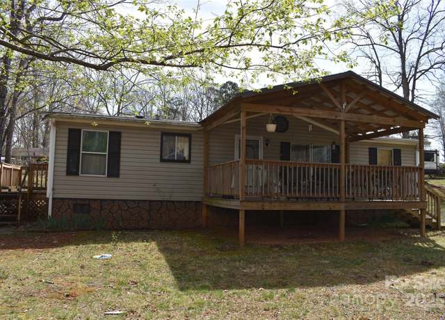 Property at 34 Stone Dr, Marion, NC 28752, 3 beds, 2 baths