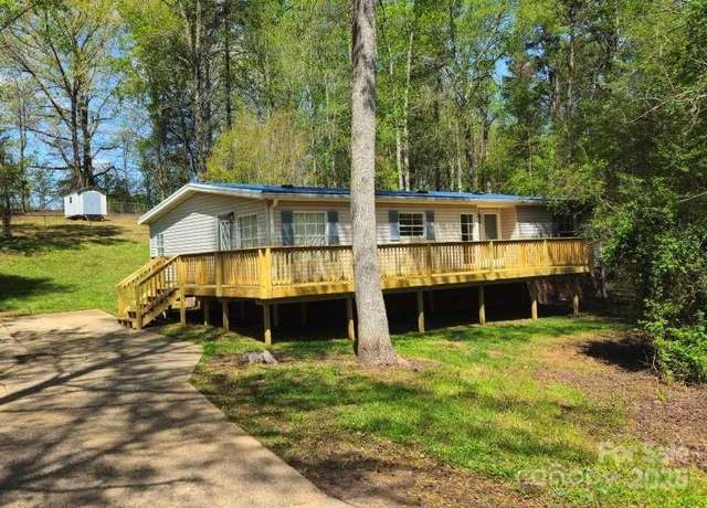 Property at 3325 Stony Brook Cir, Newton, NC 28658, 3 beds, 2 baths