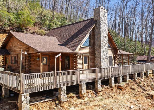 Property at 91 Golden Trout Dr, Spruce Pine, NC 28777, 2 beds, 2 baths