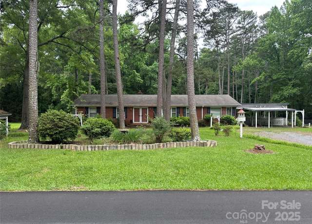 Property at 8524 Anette Ave, Mint Hill, NC 28227, 3 beds, 2 baths