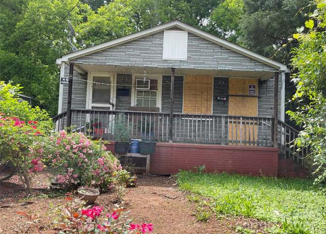 Property at 416 Skyland Ave, Charlotte, NC 28205, 4 beds, 2 baths