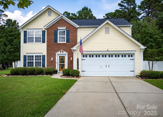 Property at 4113 Edgeview Dr, Indian Trail, NC 28079, 3 beds, 2.5 baths
