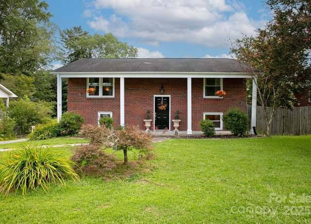 Property at 603 Shepherd St, Hendersonville, NC 28792, 3 beds, 2 baths