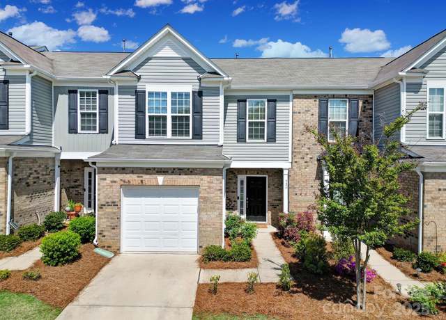 Property at 526 Hunters Dance Rd, Fort Mill, SC 29708, 3 beds, 2.5 baths