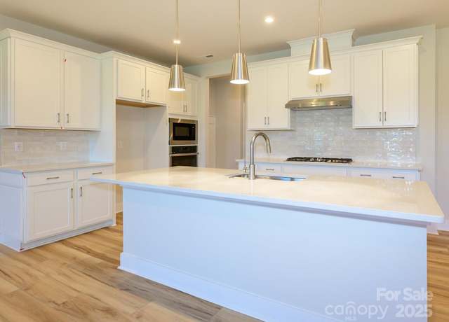 Property at 123 Armstrong Rd, Belmont, NC 28012, 3 beds, 2.5 baths
